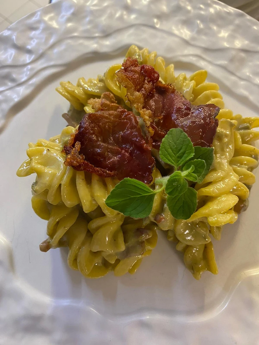 Fusilli con guanciale croccante
