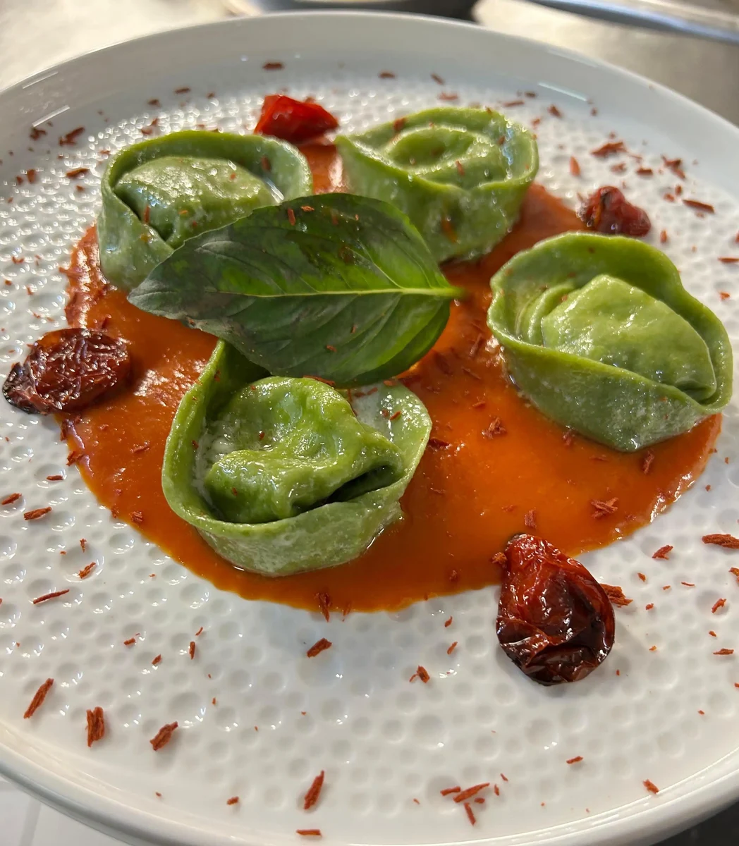 Tortelli al basilico - cucina dell'Antico Frantoio